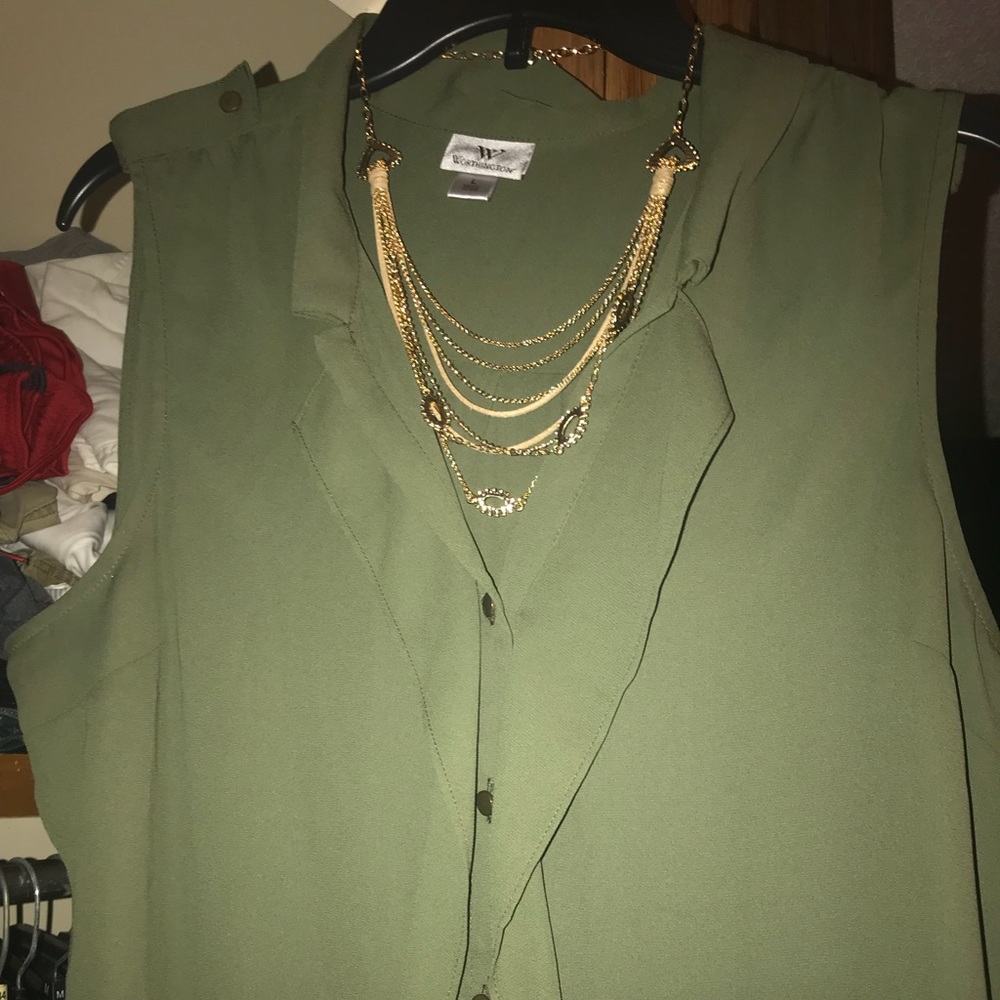 Office & casual. Dresses, tops and shoes.